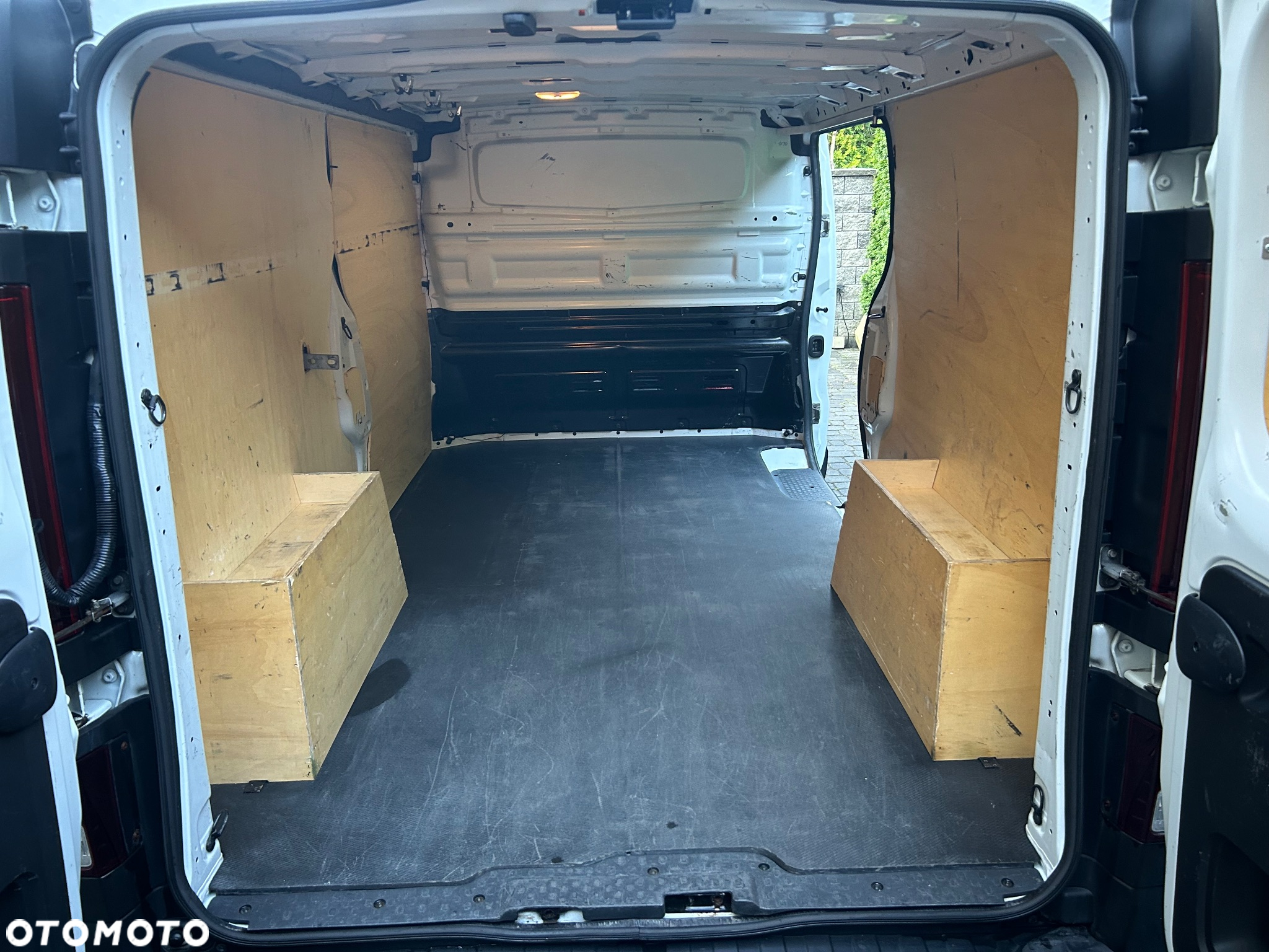 Renault Trafic - 22