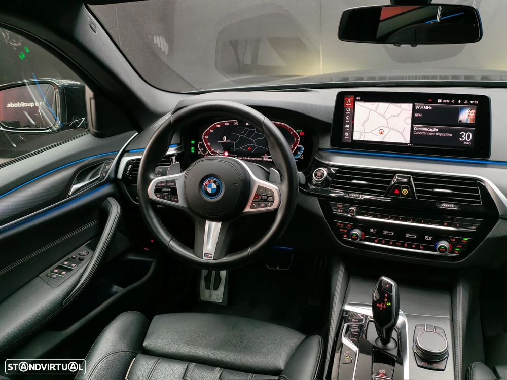 BMW 530 e Pack M - 35