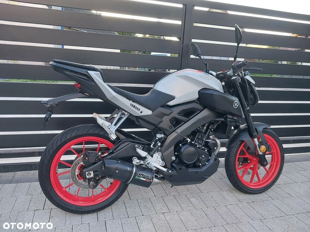 Yamaha MT - 4