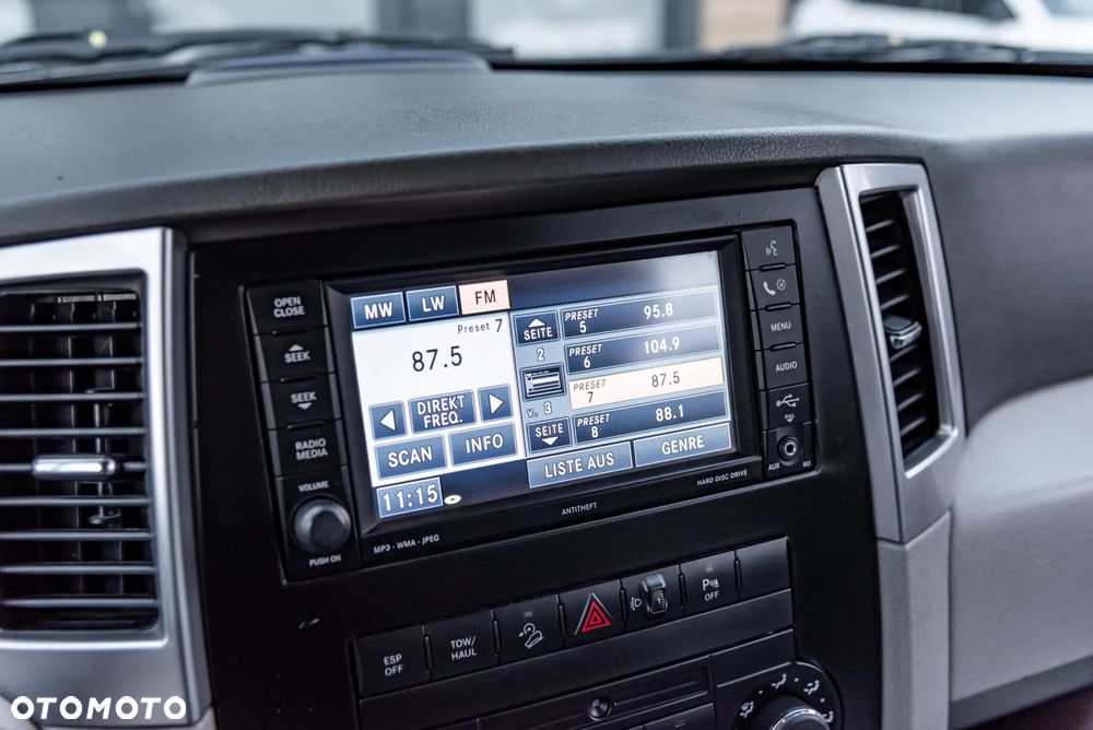 Jeep Grand Cherokee 4.7 4x4 Limited - 33