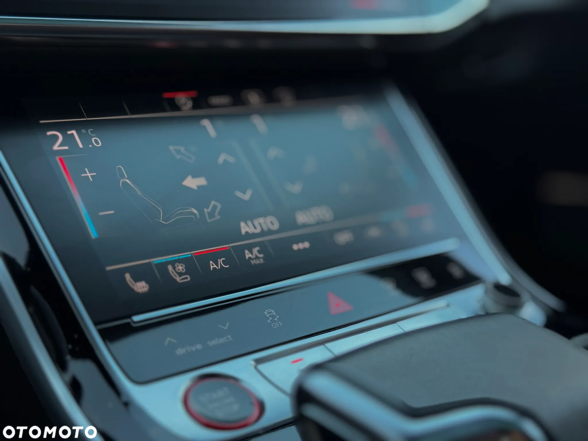 Audi S8 TFSI mHEV Quattro Tiptr - 33