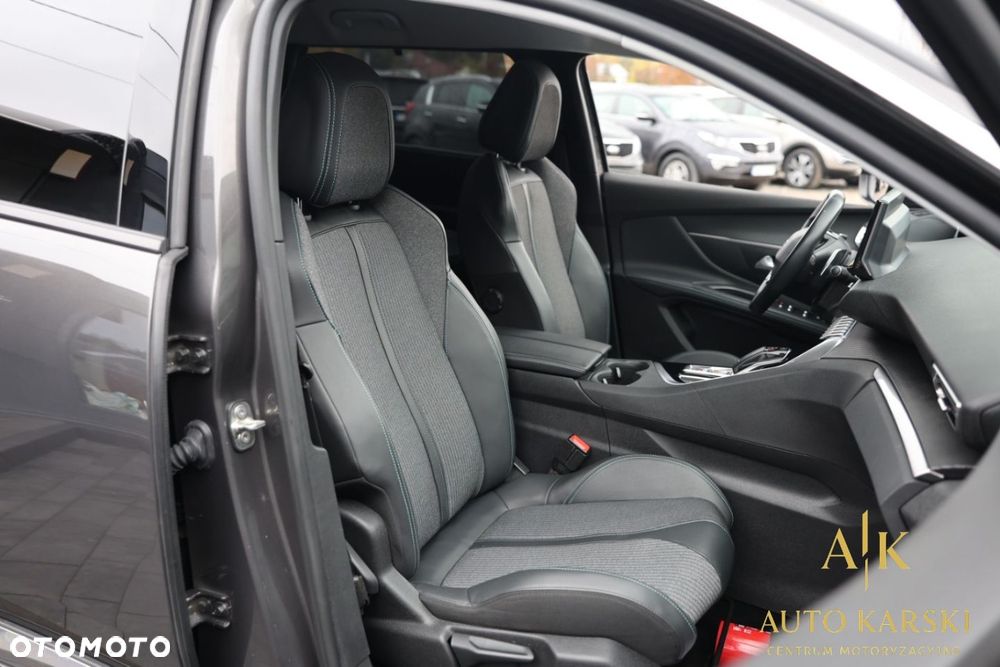 Peugeot 5008 - 30