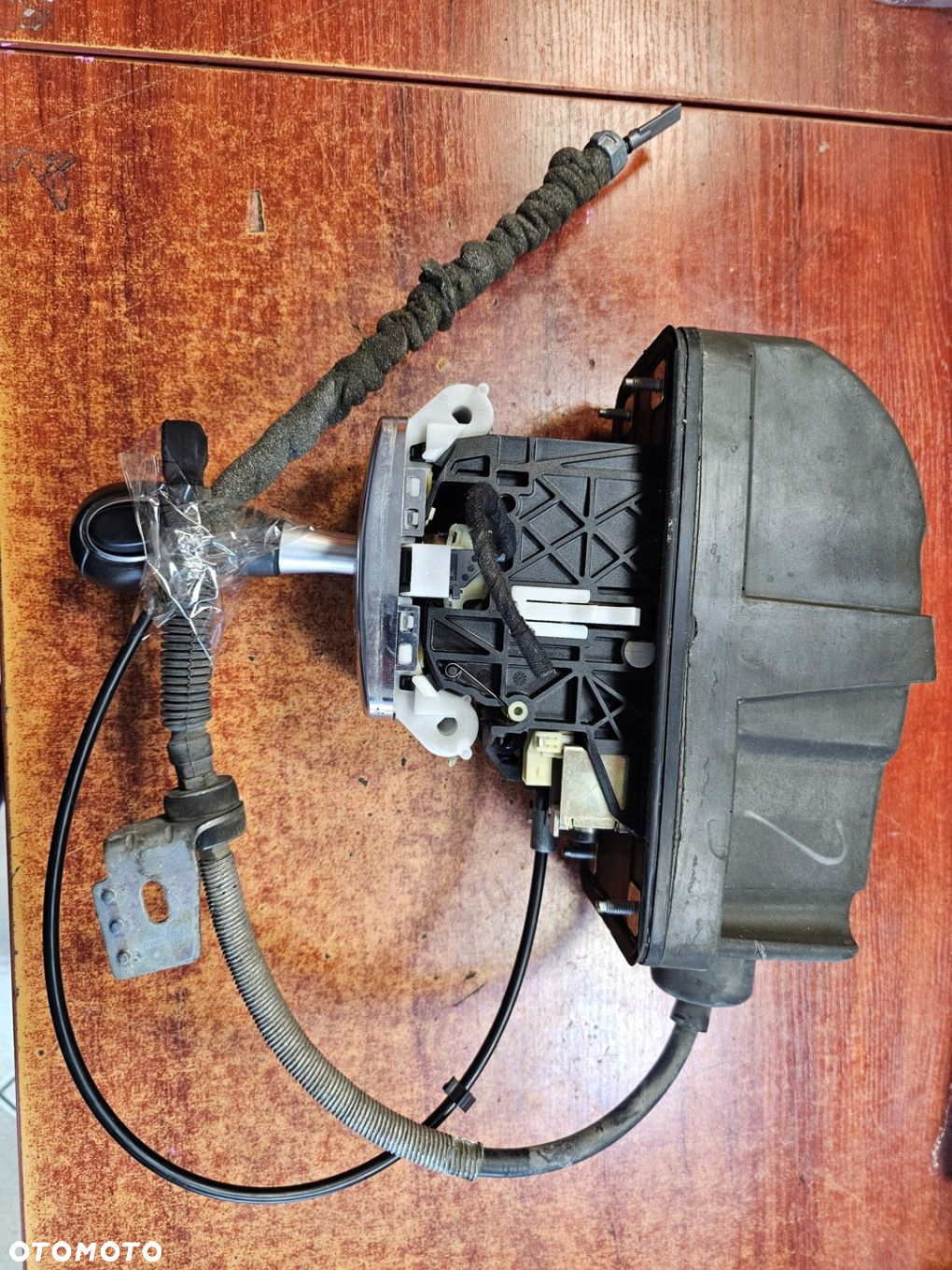 LEWAREK ZMIANY BIEGÓW AUTOMAT 8E1713111R AUDI A4 B7 2.0TDI - 5