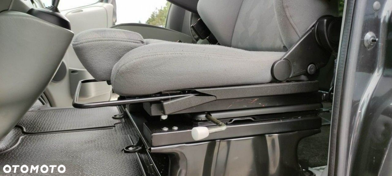 Opel Vivaro - 16