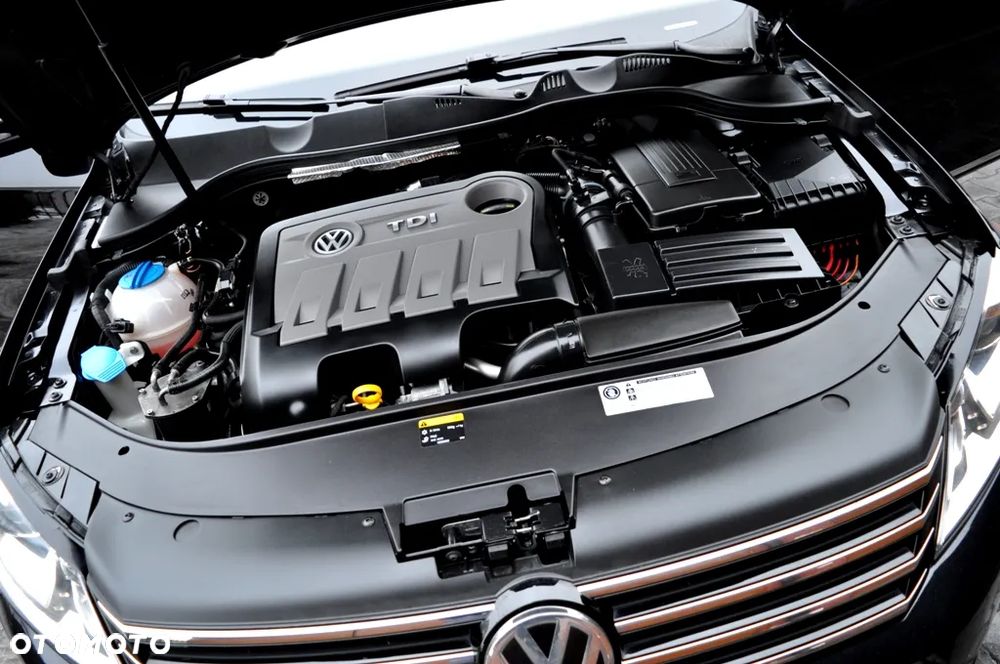 Volkswagen Passat 2.0 TDI Highline DSG - 6