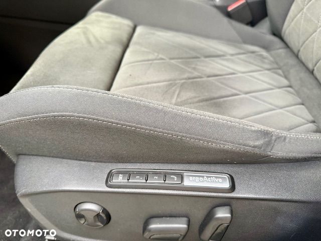 Volkswagen Golf 1.4 TSI Plug-In-Hybrid GTE - 28