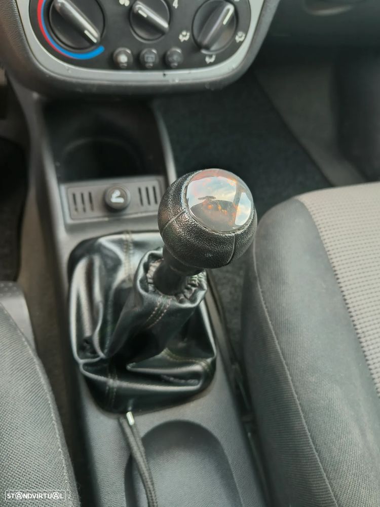 Opel Corsa - 8