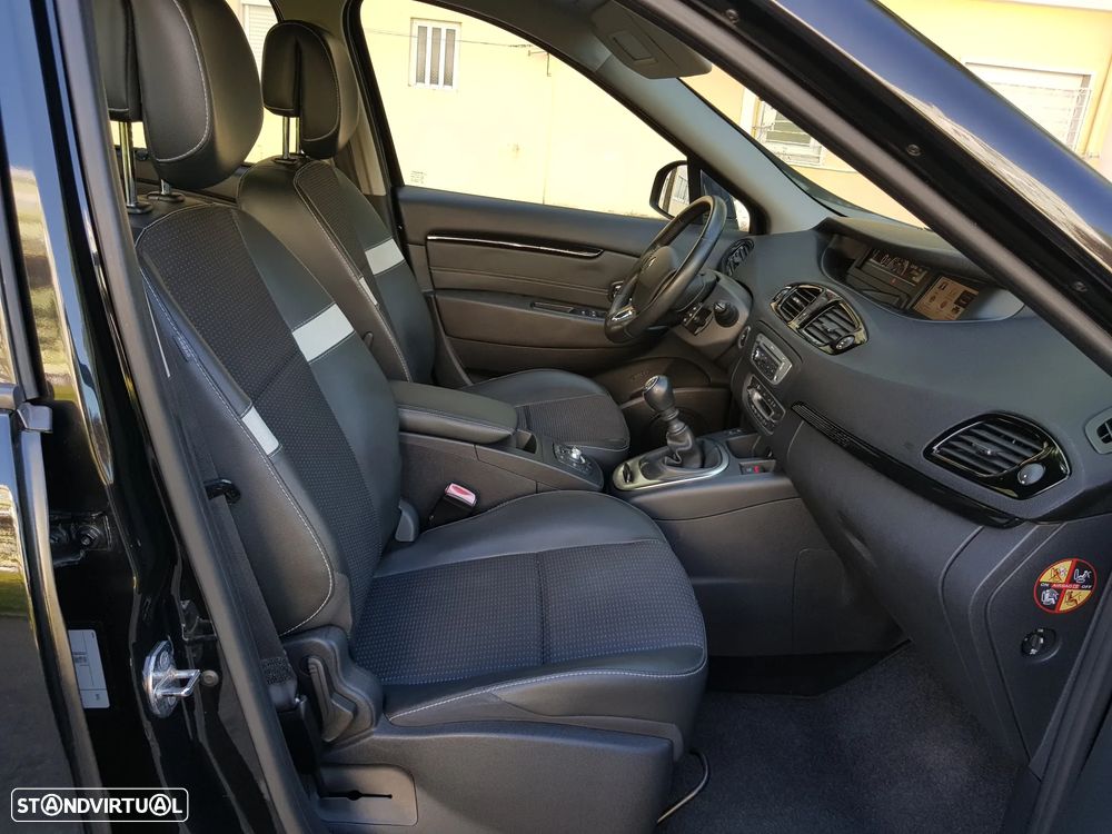 Renault Scénic 1.5 dCi Exclusive SS - 37
