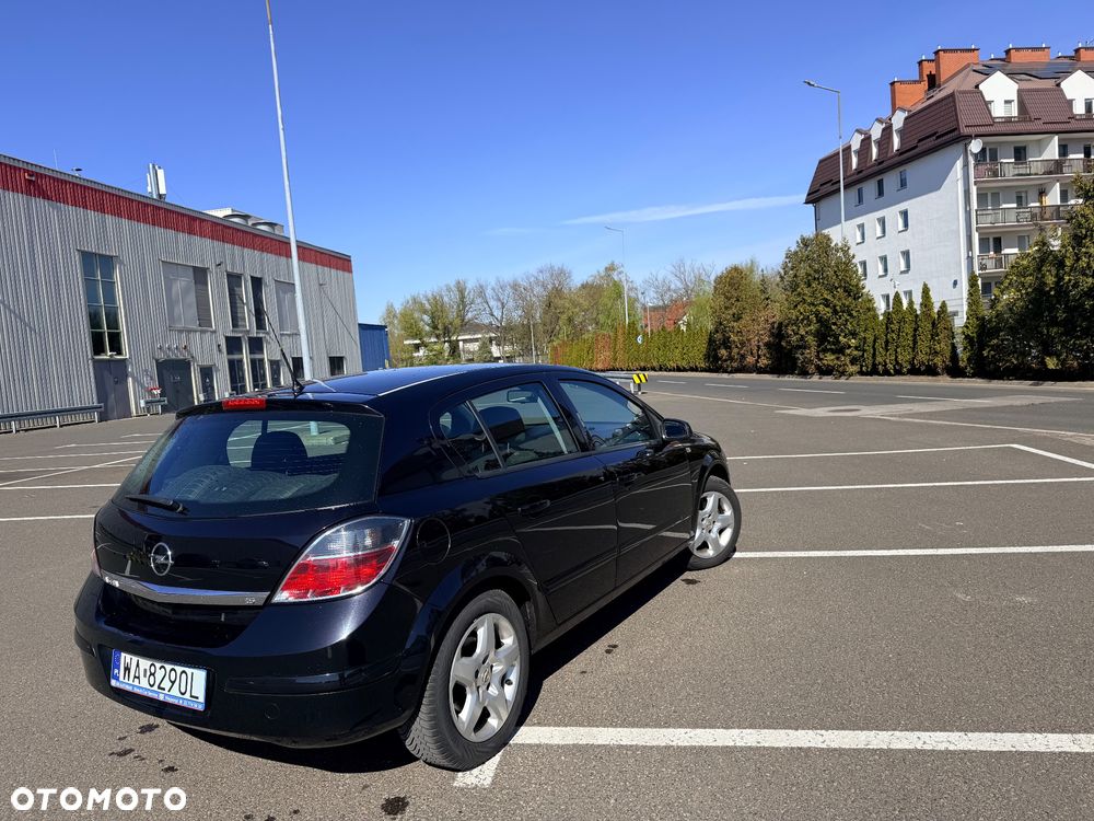 Opel Astra 1.6 Edition 111 Jahre - 6