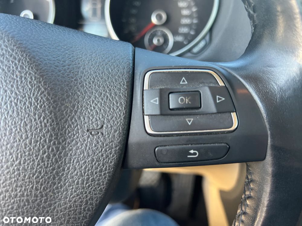 Volkswagen Golf 2.0 TDI Highline DSG - 25