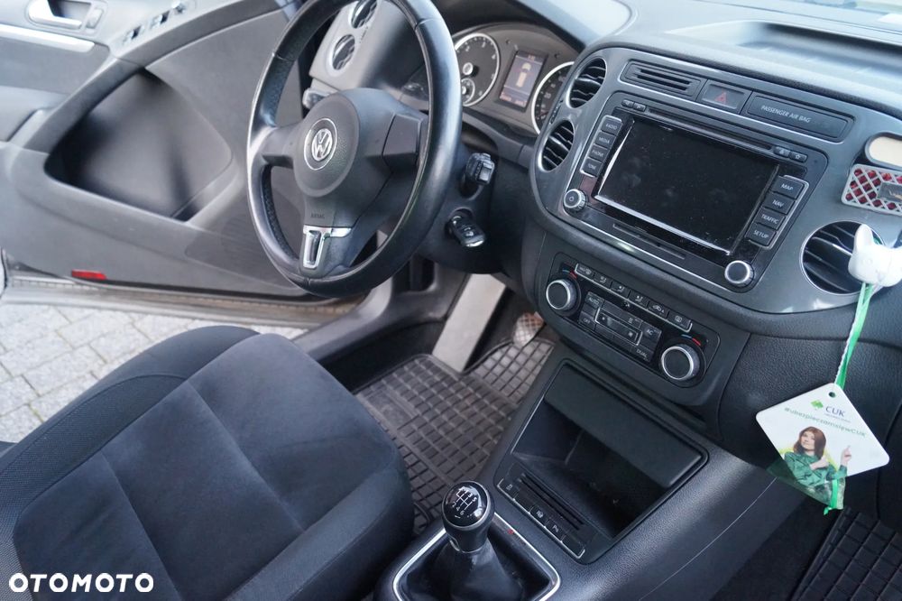 Volkswagen Tiguan - 16