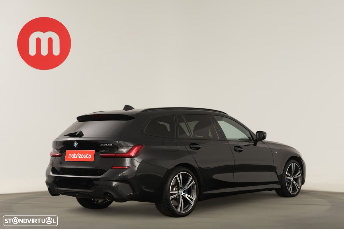 BMW 330 e Touring Pack M Auto - 4