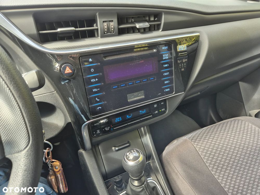 Toyota Auris 1.33 VVT-i Active - 13