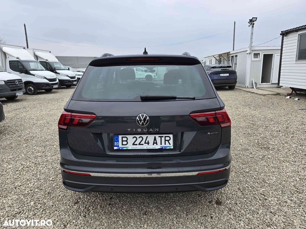 Volkswagen Tiguan - 4