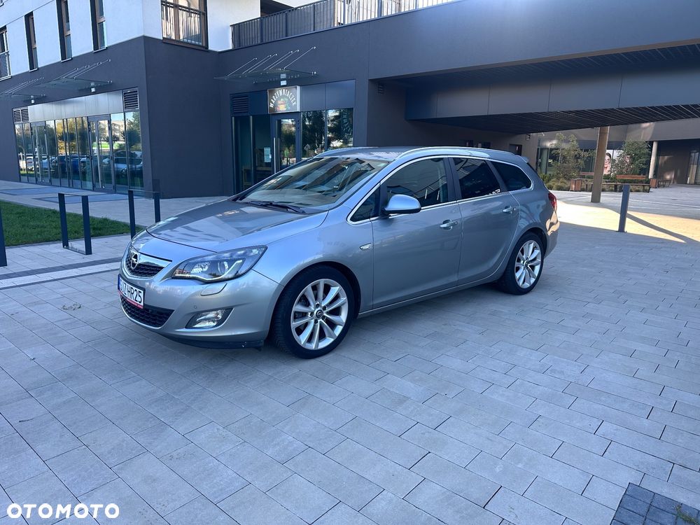 Opel Astra 2.0 CDTI DPF Sports Tourer - 2
