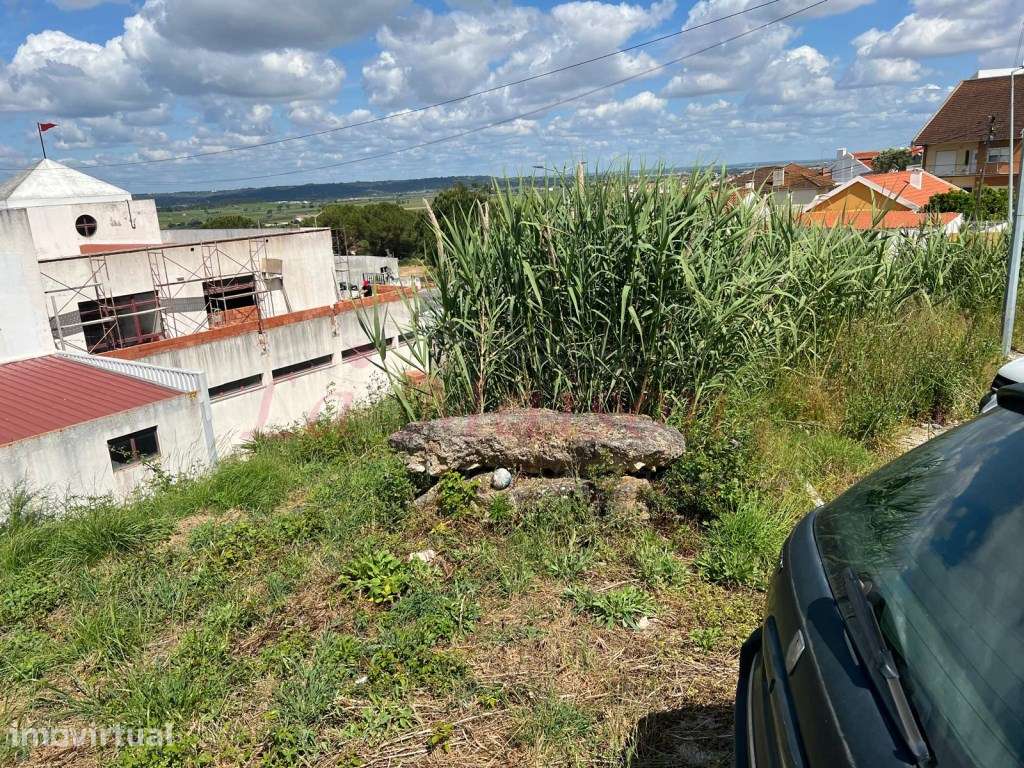 Terreno com 200m2 em Alenquer - Grande imagem: 2/2