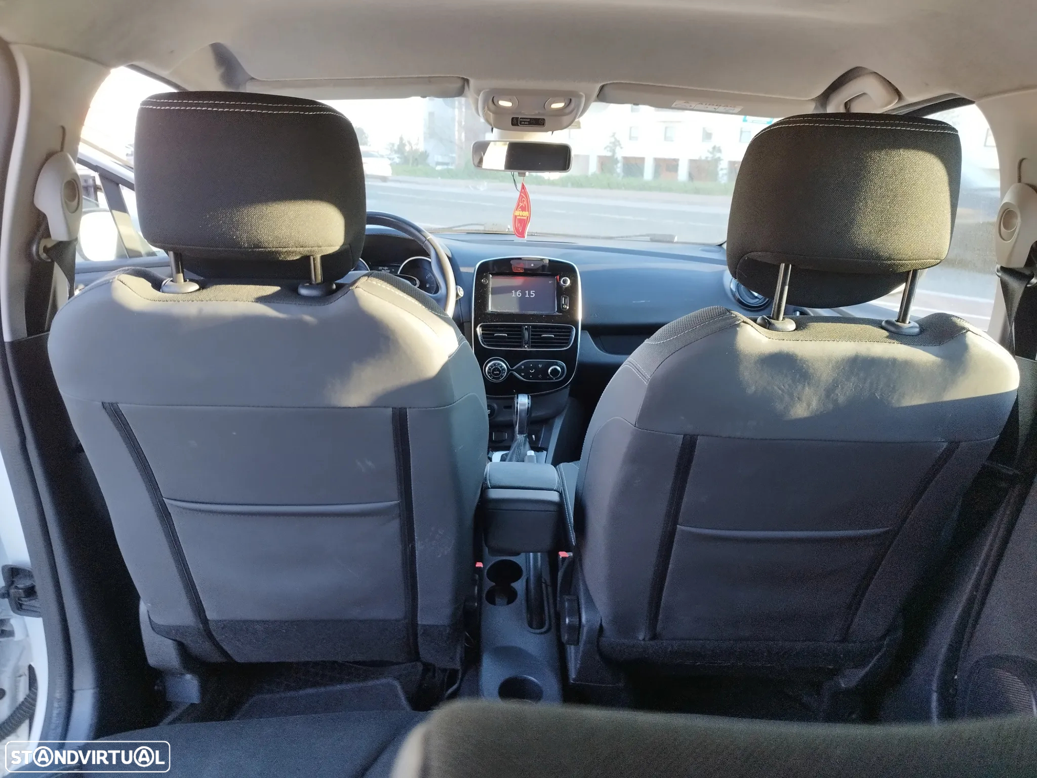 Renault Clio Sport Tourer (Energy) dCi 90 Start & Stop EDC INTENS - 4