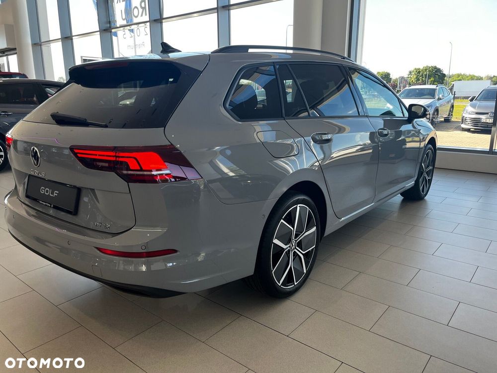 Volkswagen Golf - 6