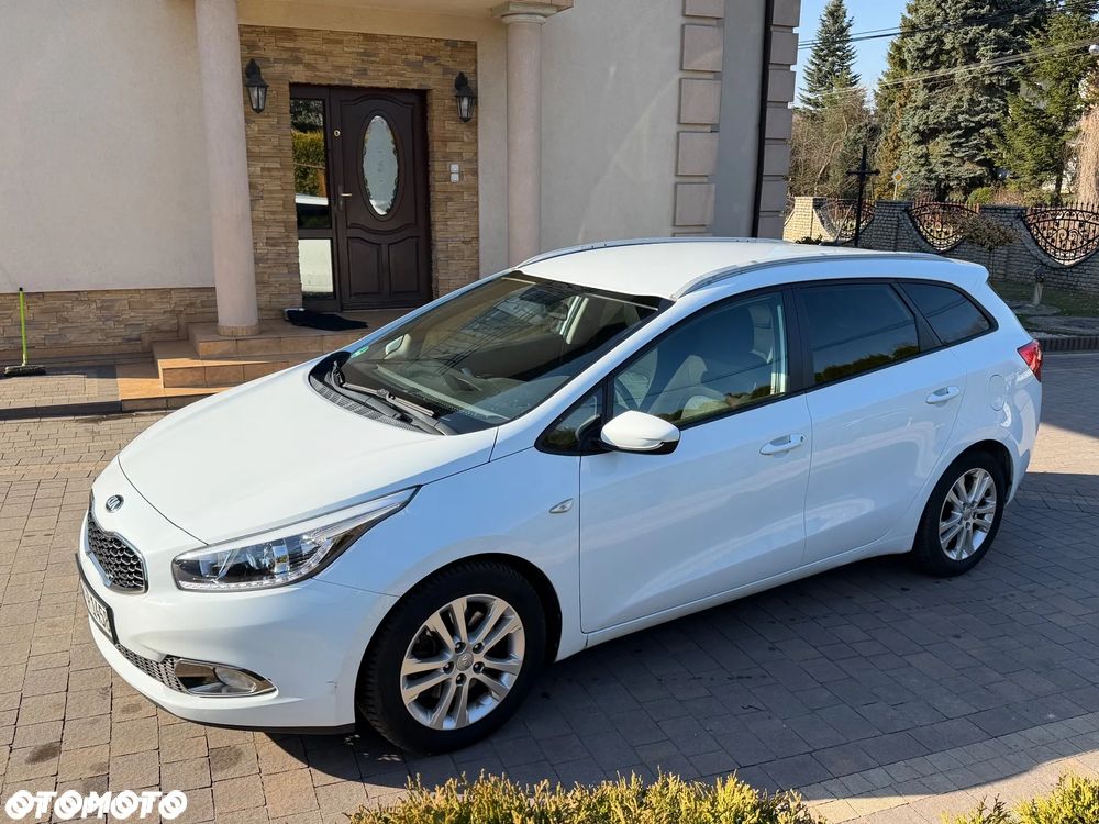Kia Ceed 1.6 GDI Spirit - 4