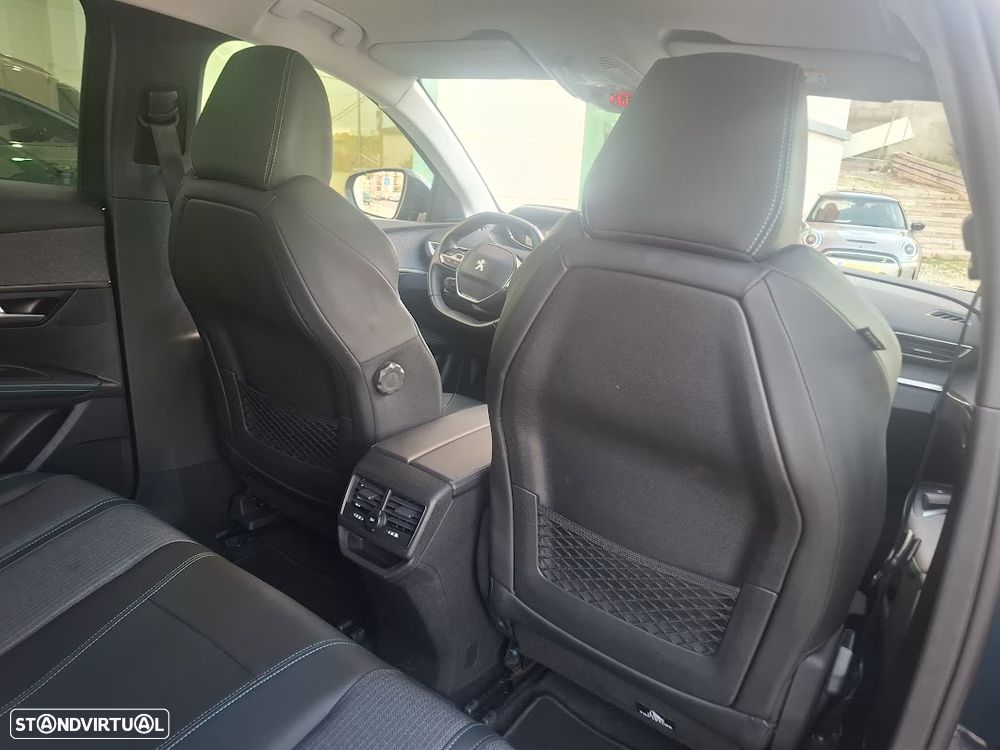 Peugeot 3008 1.6 Hybrid Allure e-EAT8 - 37
