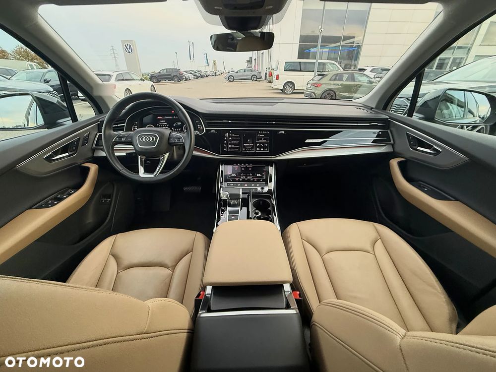 Audi Q7 - 8