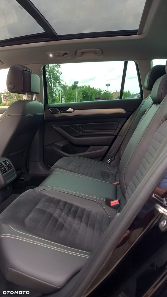 Volkswagen Passat 2.0 TDI 4Mot Elegance DSG - 23