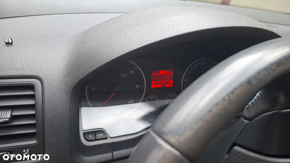 Volkswagen Golf 1.9 TDI Comfortline - 4