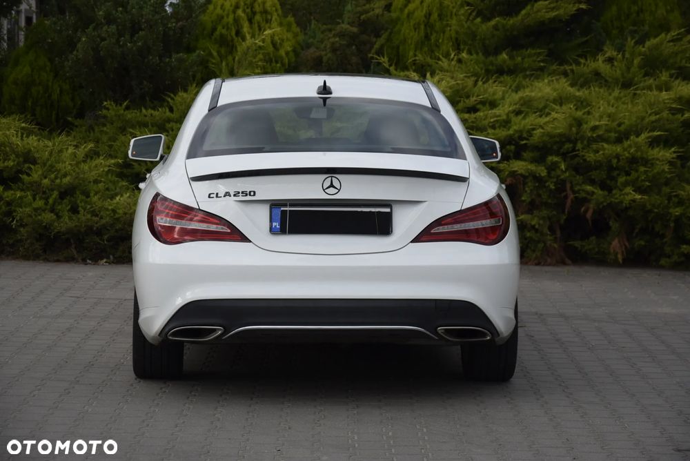 Mercedes-Benz CLA - 10