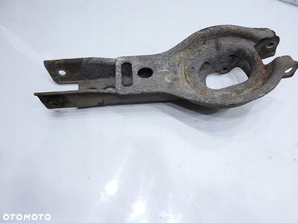 WAHACZ LEWY TYŁ VOLVO S60 - 5