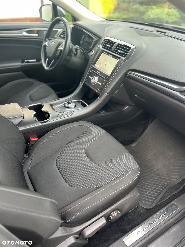 Ford Mondeo 2.0 EcoBlue Titanium - 11