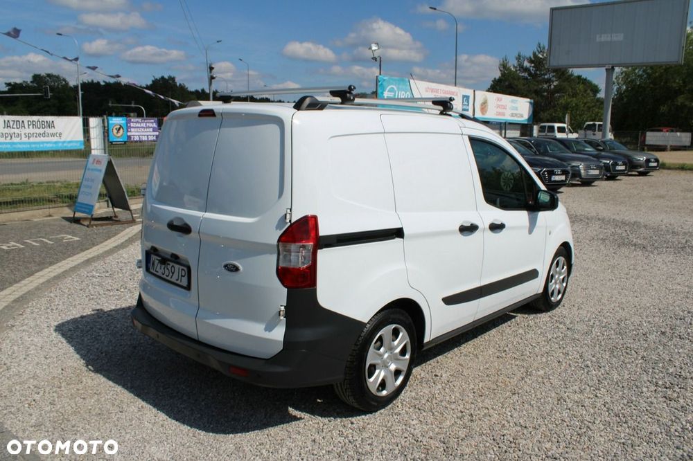 Ford Transit Courier - 6