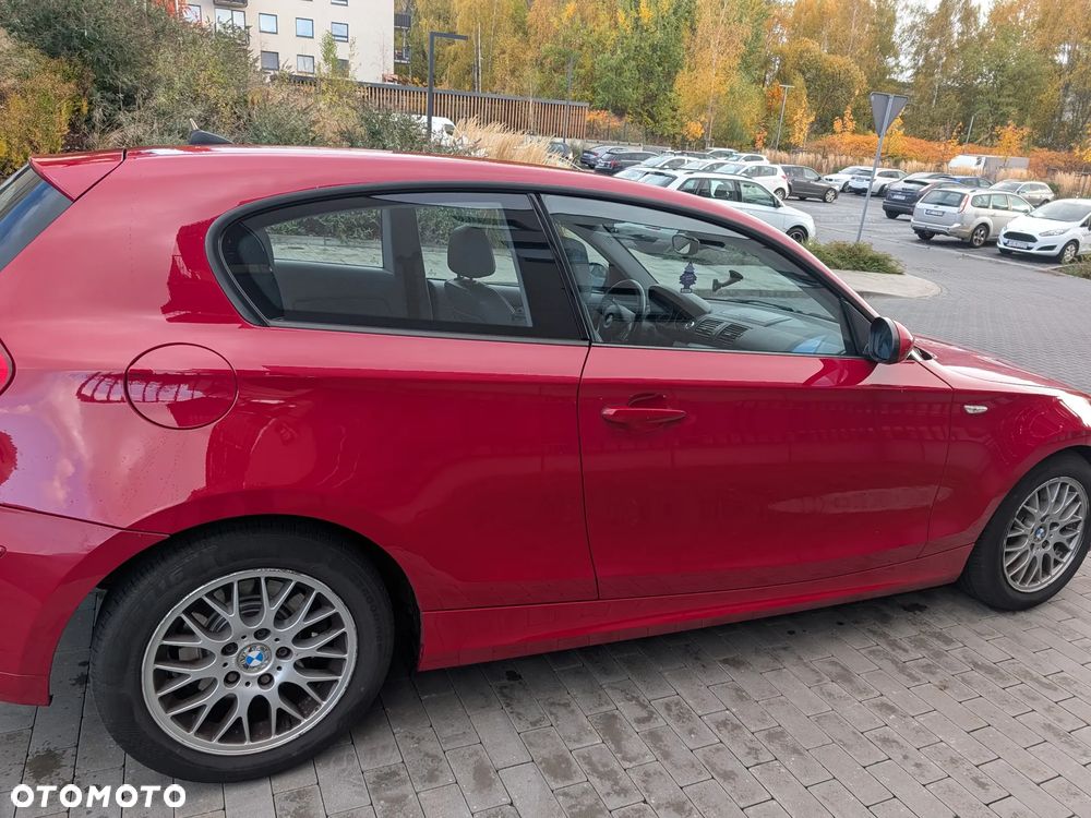 BMW Seria 1 120d - 4