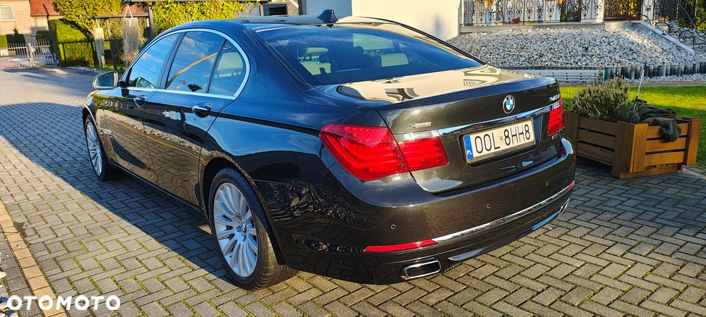BMW Seria 7 740d Edition Exclusive - 11