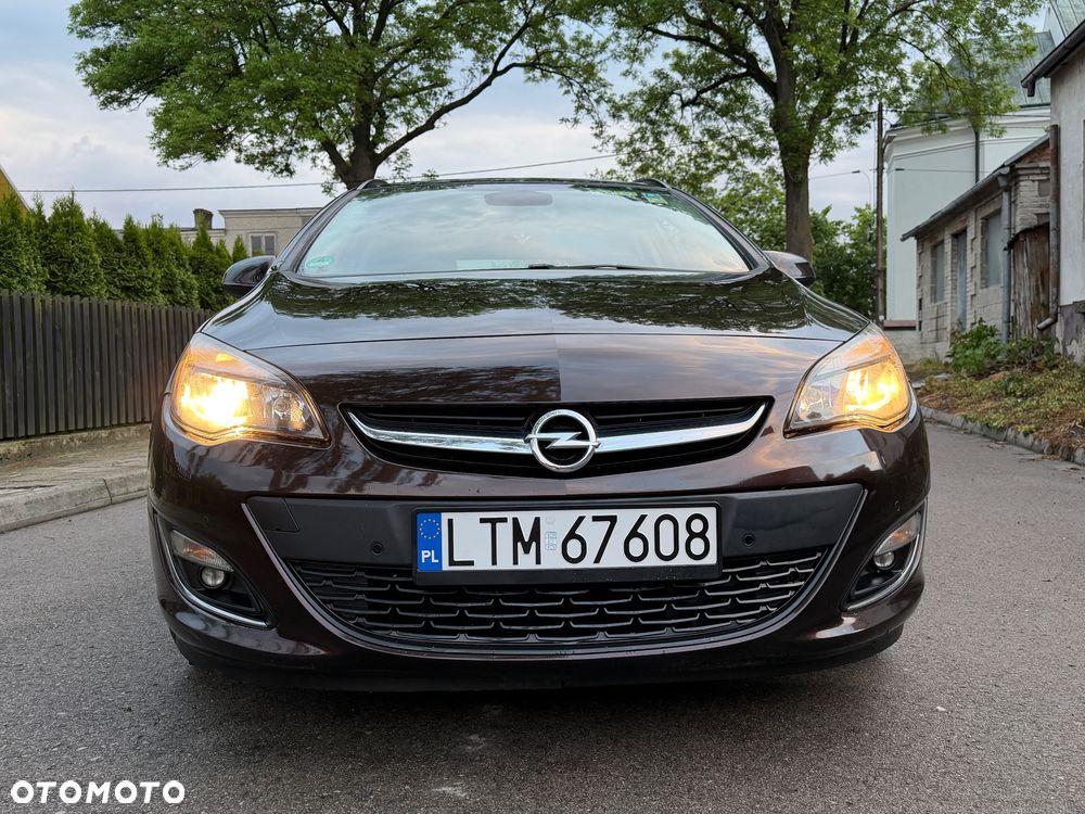 Opel Astra 1.4 Turbo 150 Jahre - 2