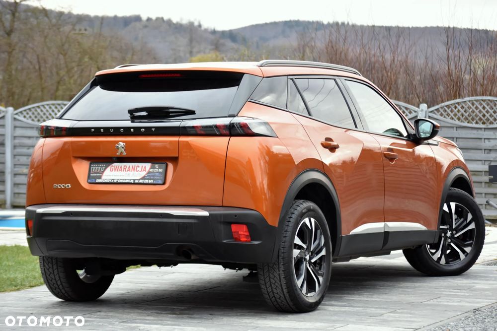 Peugeot 2008 ver-puretech-130-allure - 14