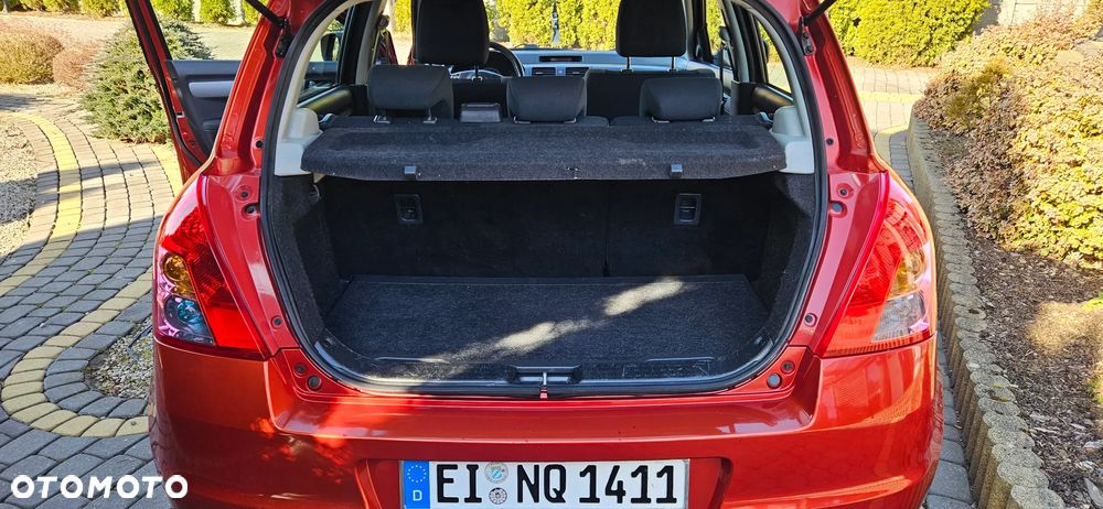 Suzuki Swift 1.3 Limited 25 - 15