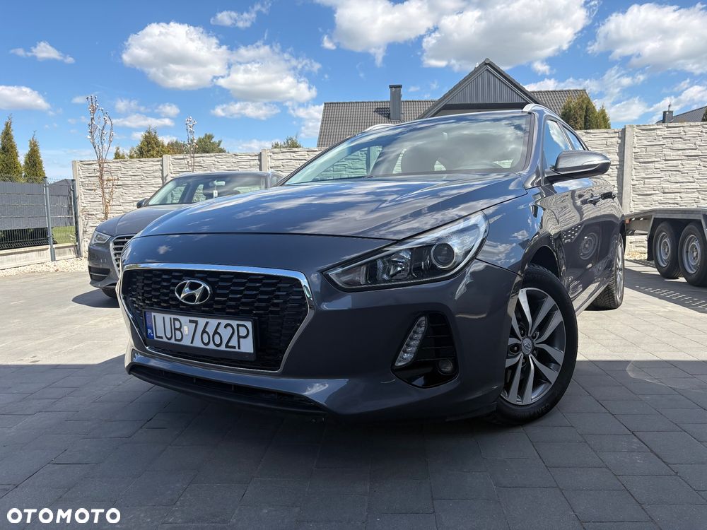 Hyundai i30 i30cw 1.6 CRDi Automatik Trend - 1