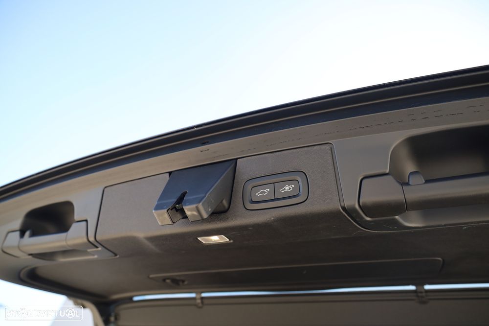 Volvo XC 60 2.0 T8 PHEV Ultra Dark AWD - 7