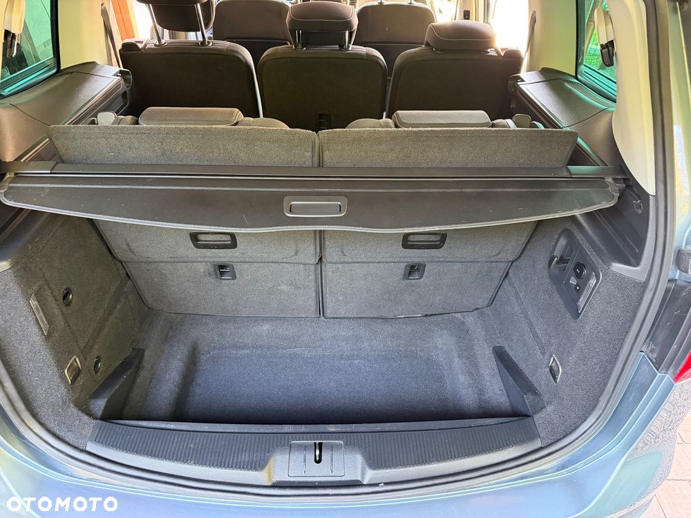 Volkswagen Sharan 2.0 TDI Comfortline DSG - 23