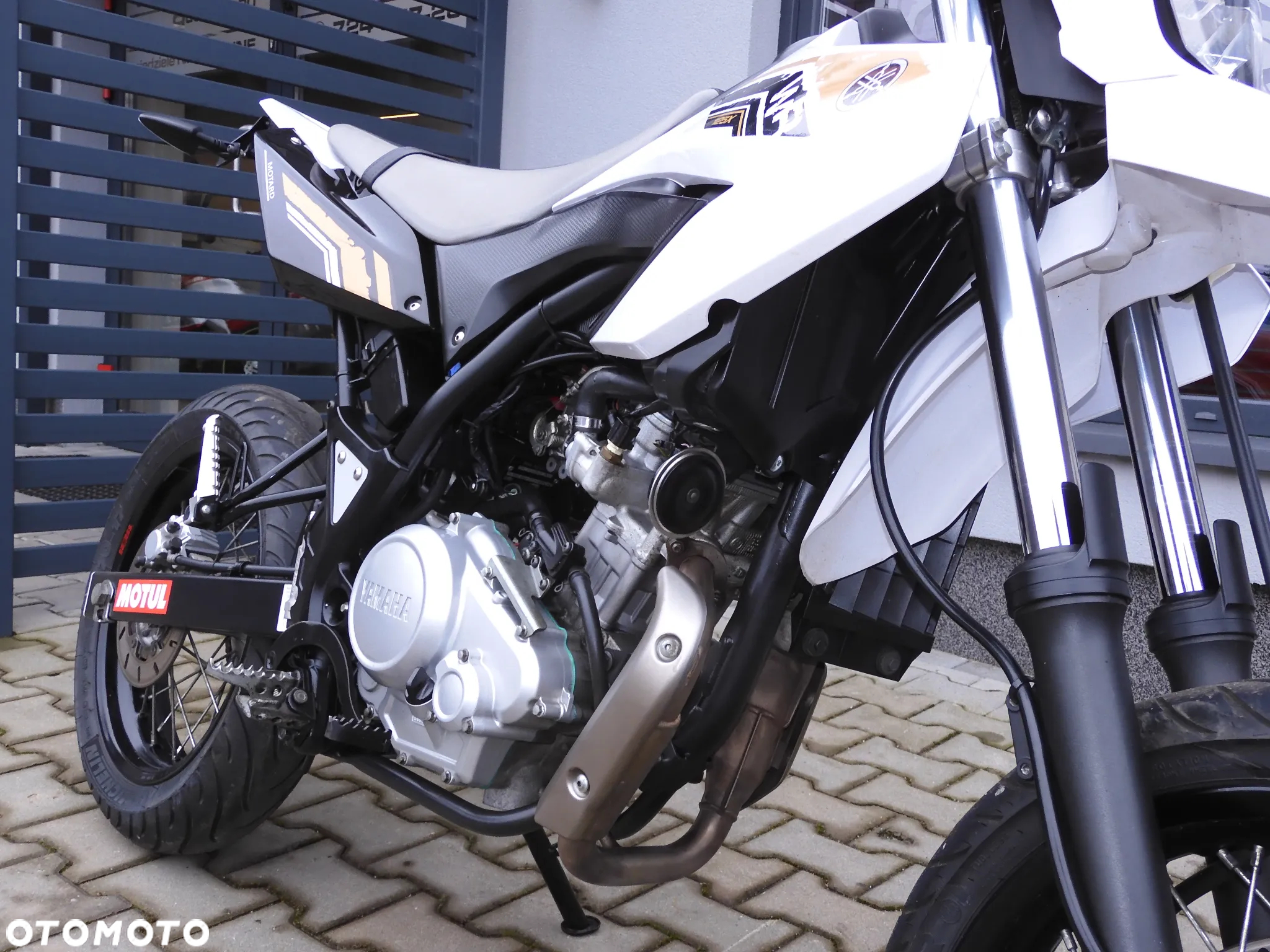 Yamaha WR - 19