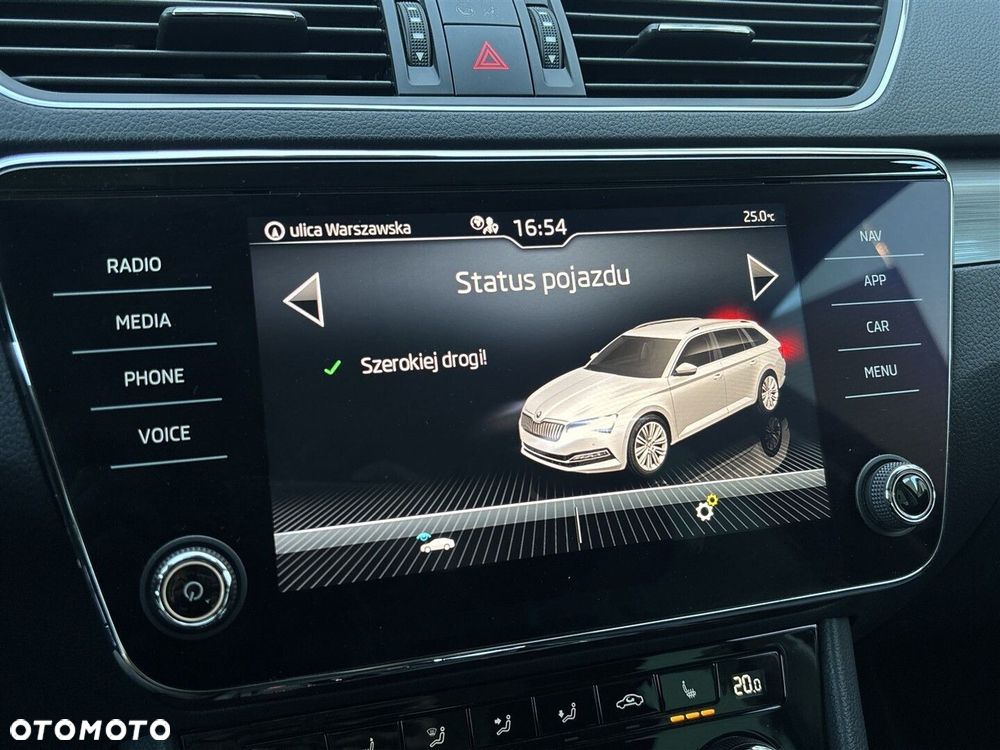 Skoda Superb 2.0 TDI SCR Style DSG - 27