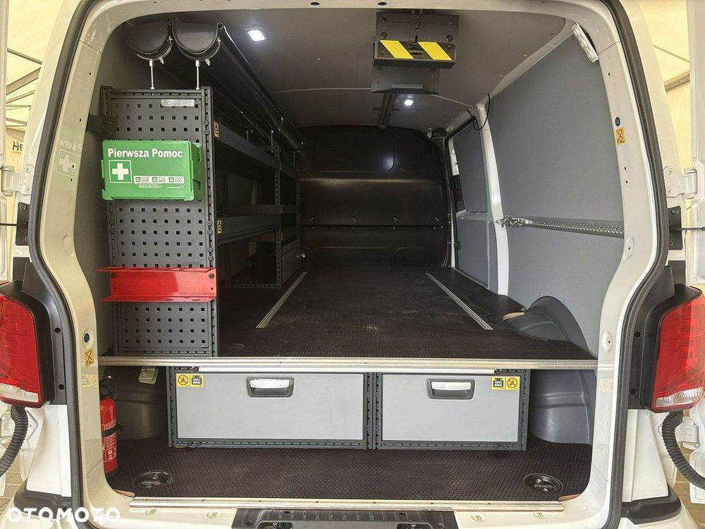 Volkswagen Transporter - 23