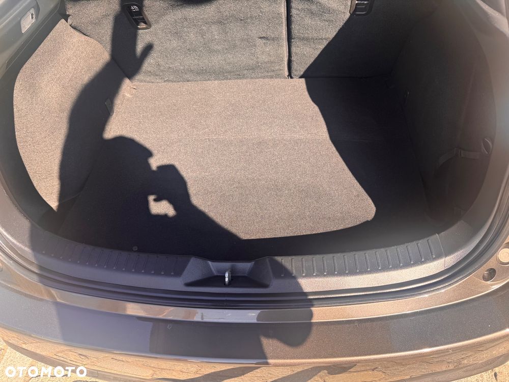 Mazda 3 SKYACTIV-G 120 NAKAMA - 41