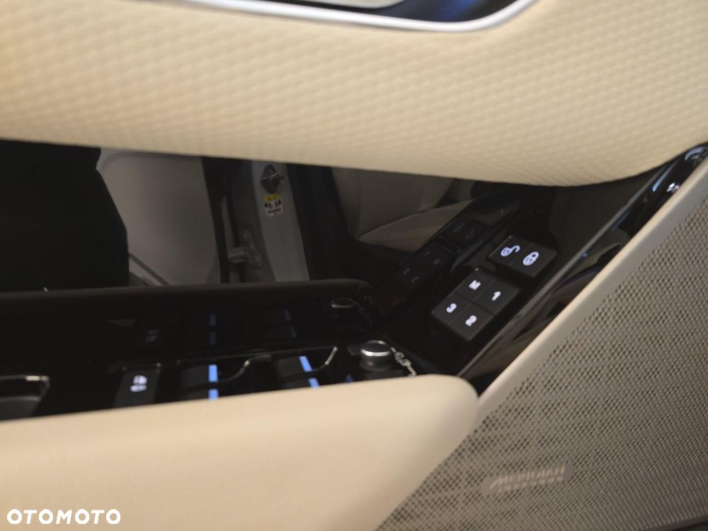 Land Rover Range Rover Velar - 16