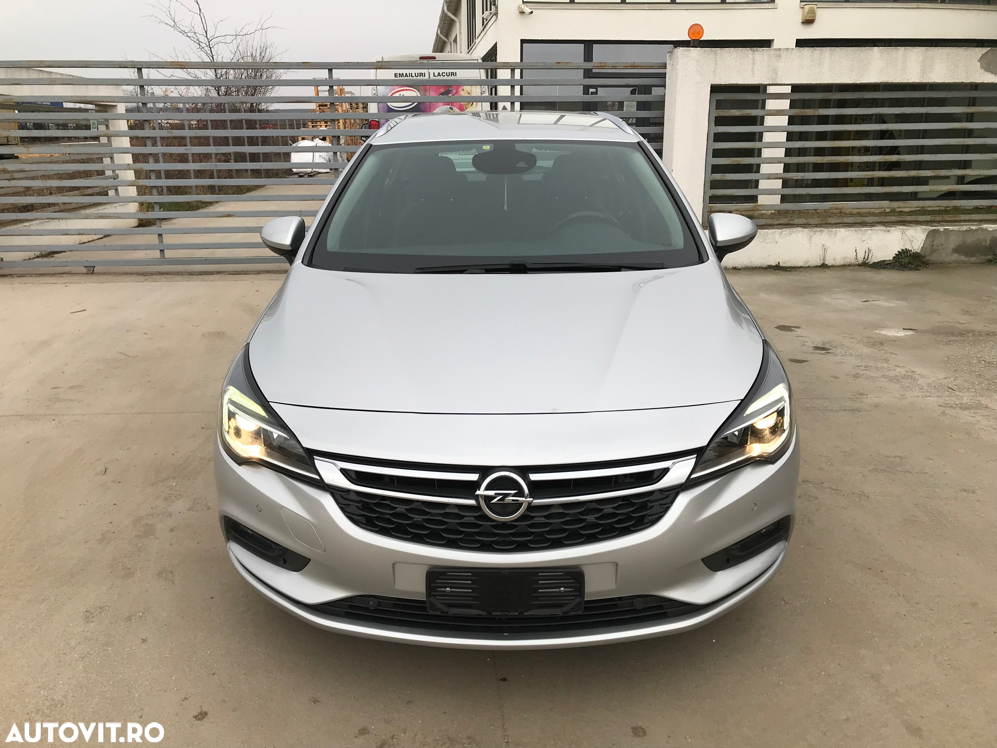 Opel Astra 1.6 D Start/Stop Automatik Sports Tourer Edition - 9