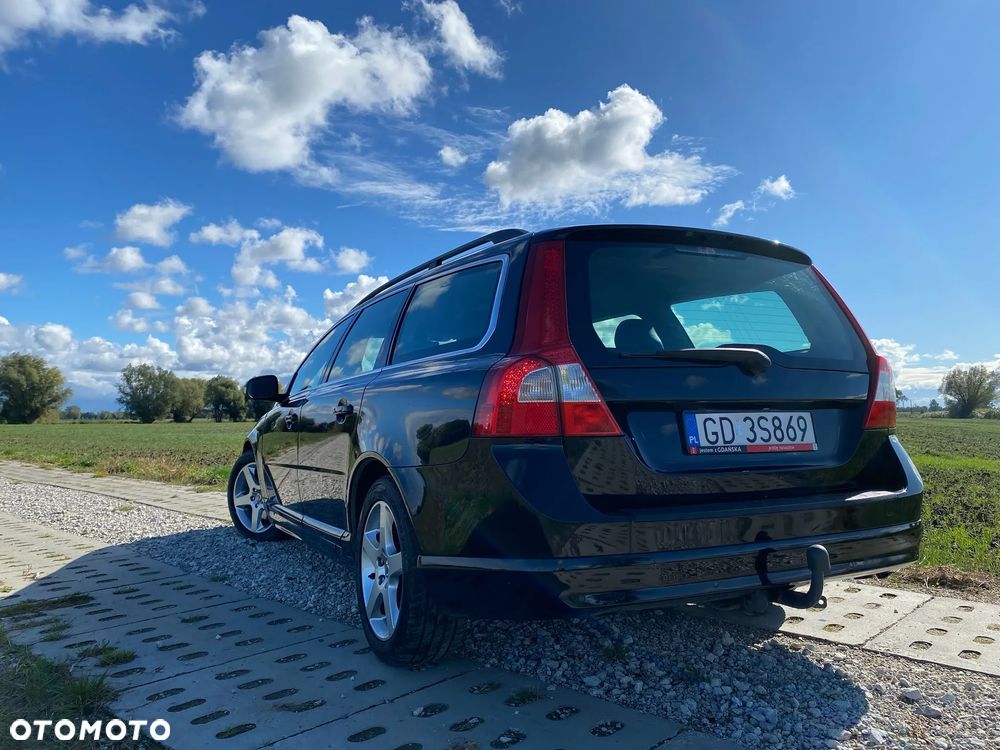 Volvo V70 2.5T Momentum - 8