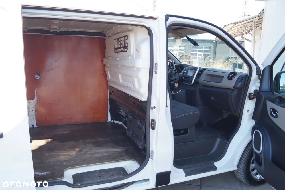 Renault Trafic - 22