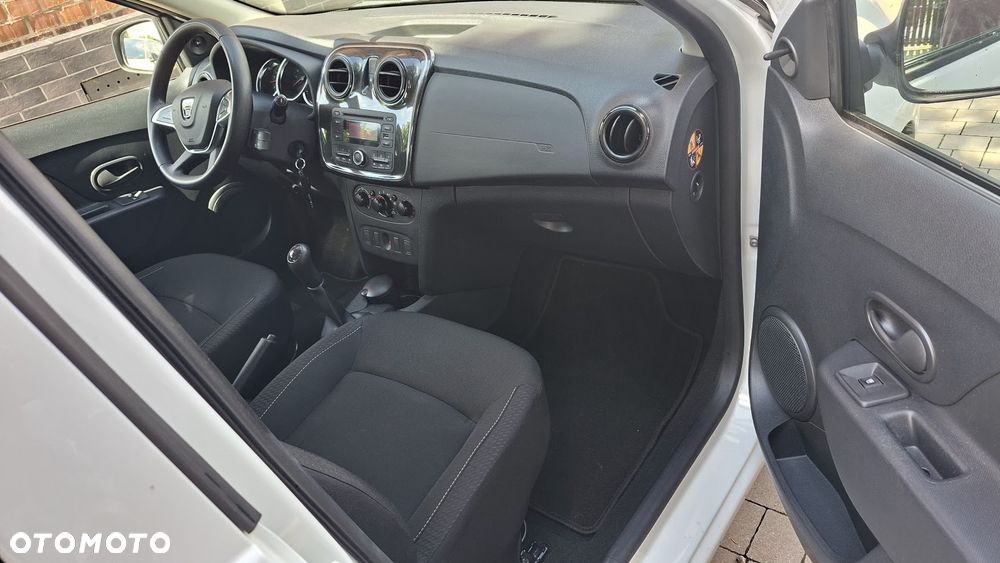 Dacia Sandero SCe 75 Essential - 11