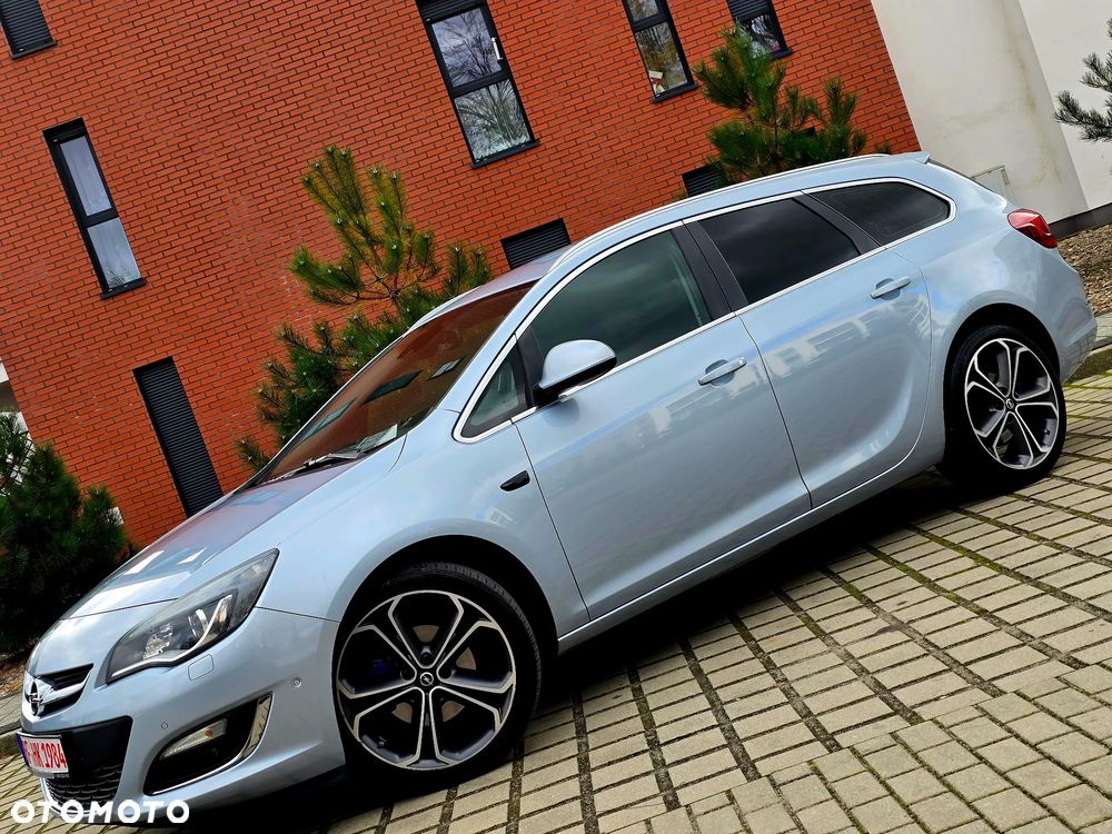 Opel Astra 2.0 CDTI Exklusiv - 14