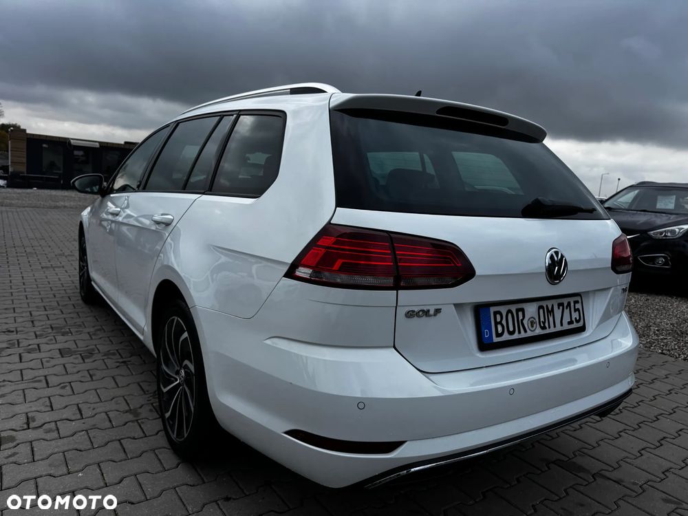 Volkswagen Golf 1.5 TSI ACT DSG Sound - 3